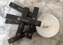Load image into Gallery viewer, Cultura Cosmetic Lippie bundle
